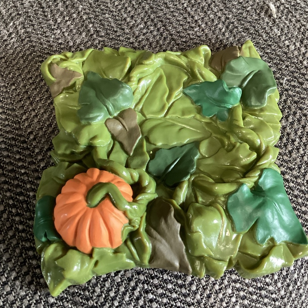 Memory Lane Peanuts The Great Pumpkin Charlie Brown Playset Replacement Base